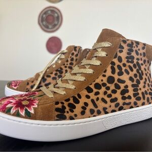 Johnny Was JUNIA Leopard Floral Hi Top Calf Hair Sneakers Size 8.5 - never worn